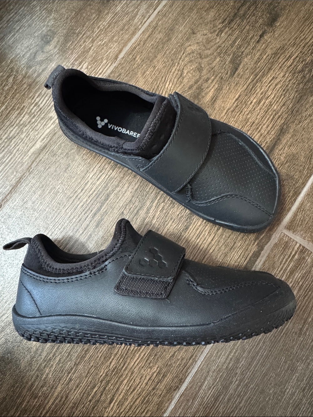 Vivo barefoot Kids Black Slip-On Sneakers Toddler size 11